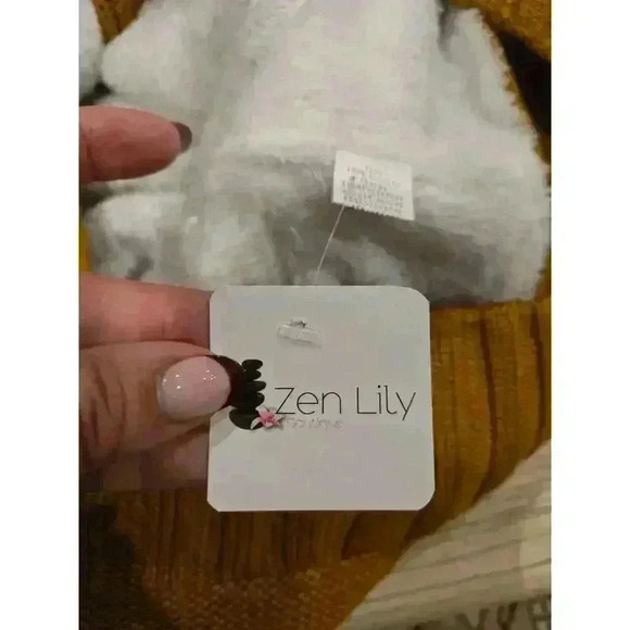 ZenLily Women's Clay Hooded Vest Sweater Size M Casual Fisherman Old Money - Picture 14 of 15